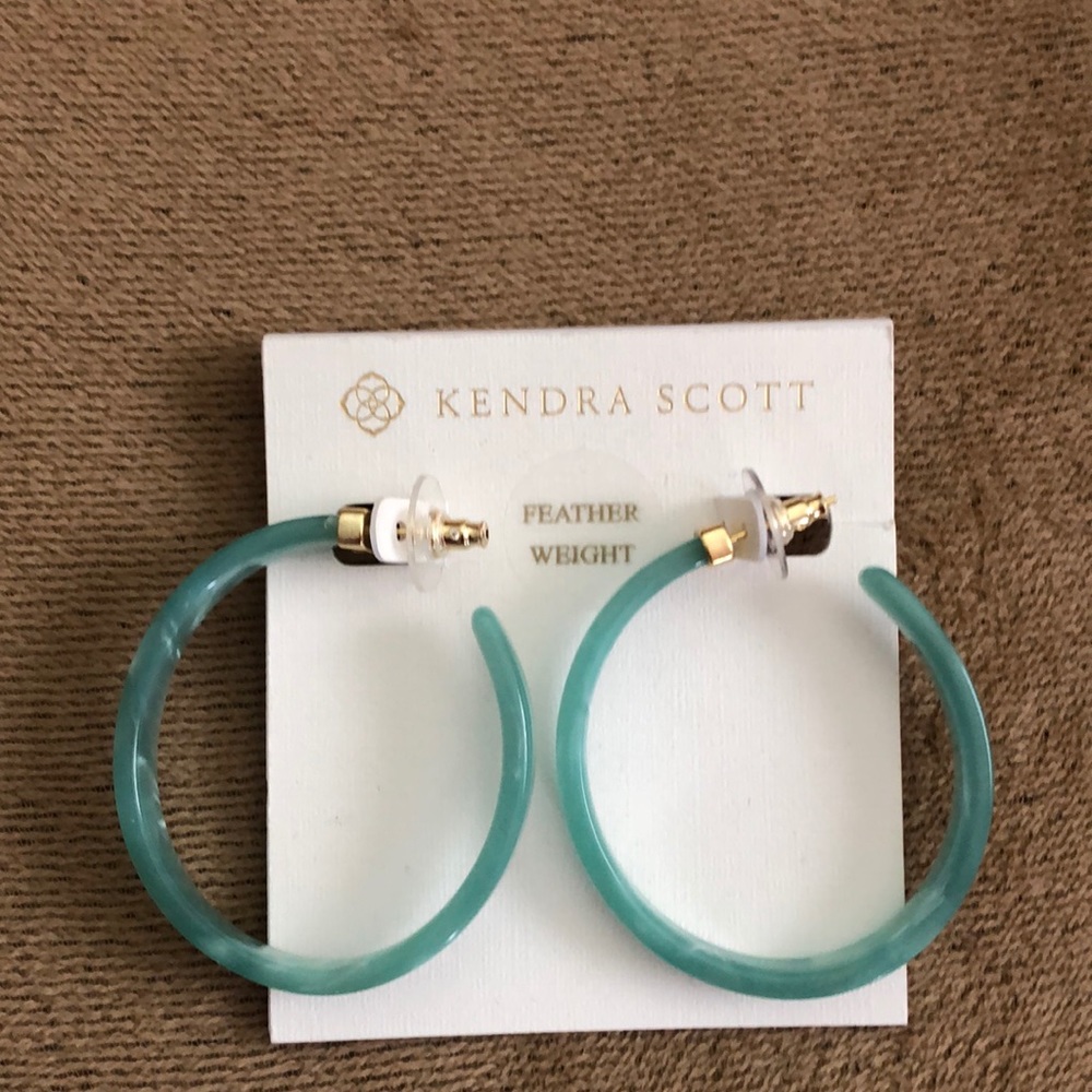 Kendra Scott hoop earrings